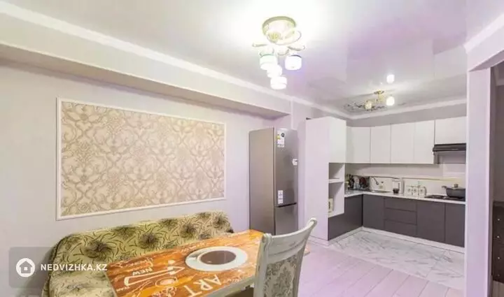 60 м², 2-комнатная квартира, этаж 2 из 8, 60 м², изображение - 1