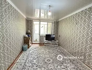 2-комнатная квартира, этаж 3 из 5, 45 м²