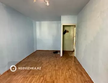 1-комнатная квартира, этаж 4 из 5, 30 м²