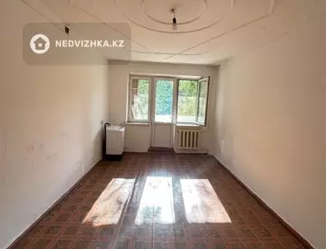 2-комнатная квартира, этаж 3 из 5, 45 м²