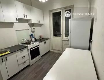 2-комнатная квартира, этаж 4 из 5, 52 м²
