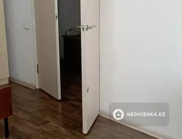 1-комнатная квартира, этаж 4 из 5, 30 м²