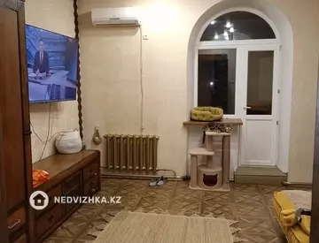 3-комнатная квартира, этаж 2 из 2, 80 м²