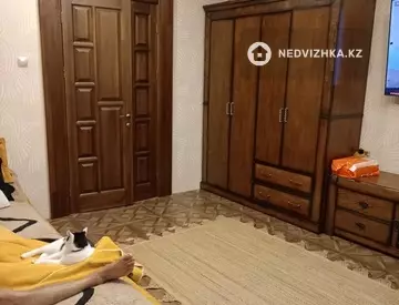 3-комнатная квартира, этаж 2 из 2, 80 м²