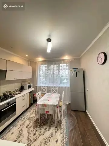 1-комнатная квартира, этаж 2 из 9, 40 м²