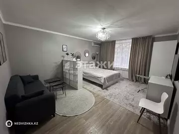1-комнатная квартира, этаж 2 из 5, 40 м², на длительный срок