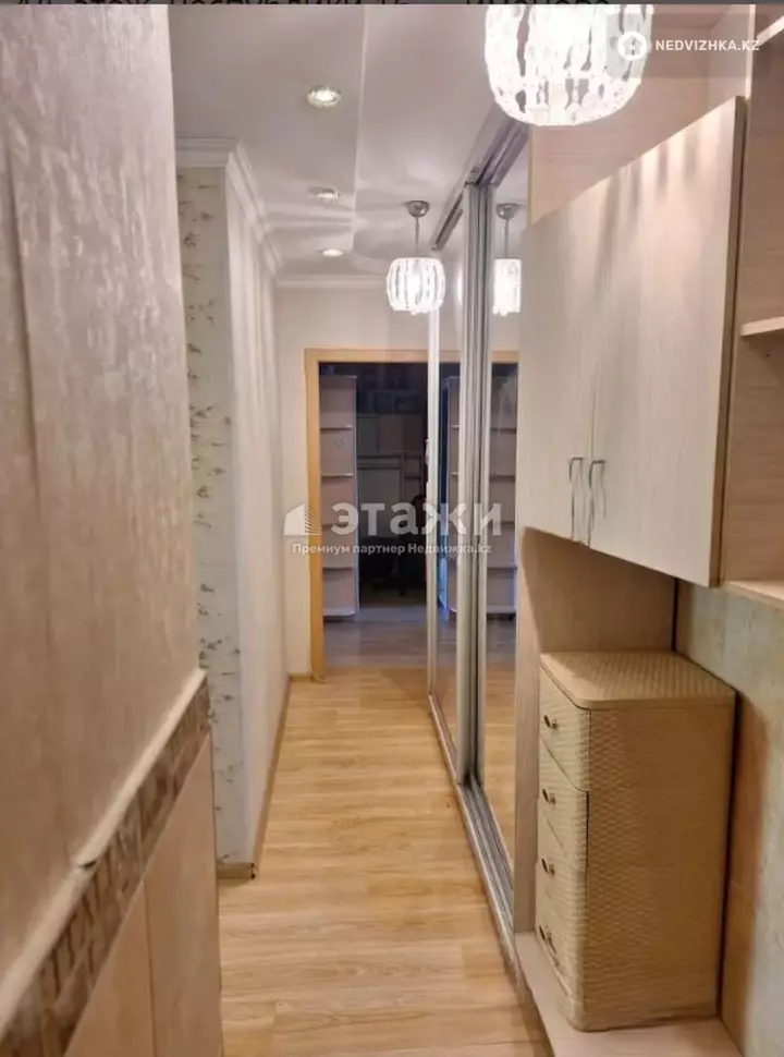 60 м², 3-комнатная квартира, этаж 4 из 5, 60 м², изображение - 1