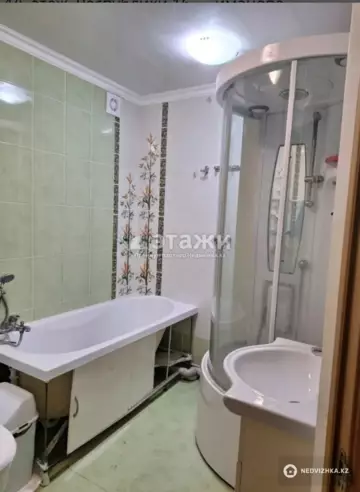 3-комнатная квартира, этаж 4 из 5, 60 м²