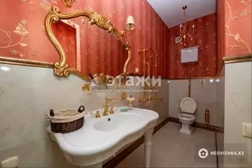 7-комнатная квартира, этаж 2 из 2, 370 м²