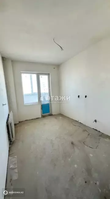 3-комнатная квартира, этаж 12 из 12, 80 м²