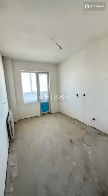 3-комнатная квартира, этаж 12 из 12, 80 м²