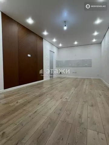 2-комнатная квартира, этаж 8 из 9, 41 м²