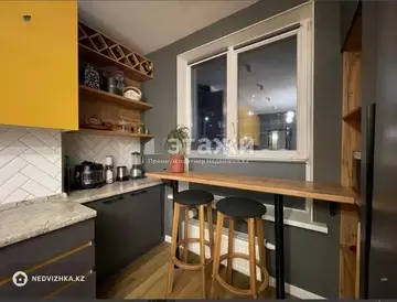 3-комнатная квартира, этаж 2 из 12, 88 м²