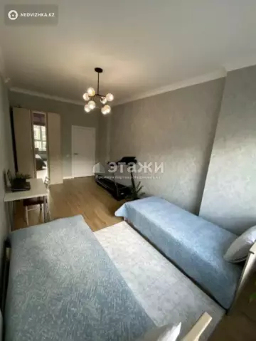 3-комнатная квартира, этаж 8 из 12, 68 м²
