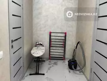 2-комнатная квартира, этаж 9 из 17, 59 м², посуточно