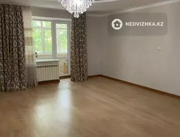 4-комнатная квартира, этаж 1 из 5, 135 м²