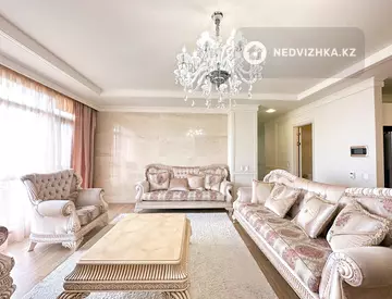 3-комнатная квартира, этаж 5 из 19, 114 м²