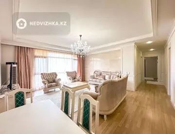 3-комнатная квартира, этаж 5 из 19, 114 м²