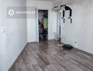 4-комнатная квартира, этаж 8 из 9, 91 м²