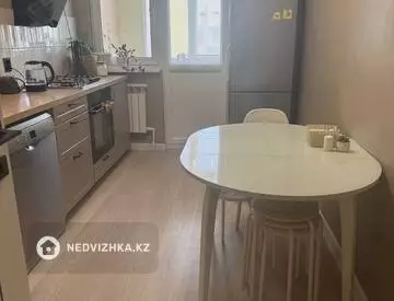 3-комнатная квартира, этаж 9 из 9, 71 м²