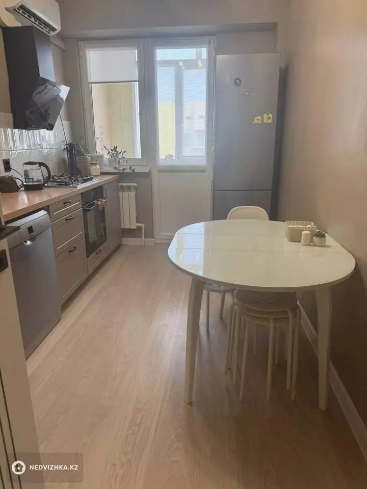70.6 м², 3-комнатная квартира, этаж 9 из 9, 71 м², изображение - 1