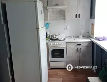 3-комнатная квартира, этаж 4 из 4, 54 м²