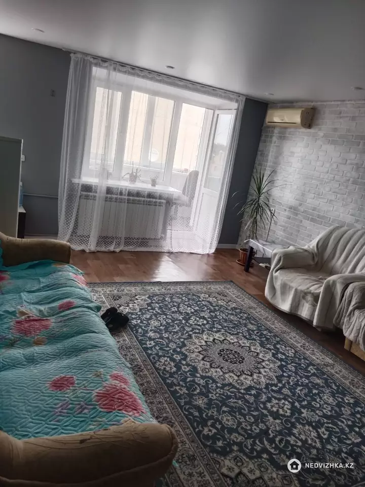 54 м², 3-комнатная квартира, этаж 4 из 4, 54 м², изображение - 1