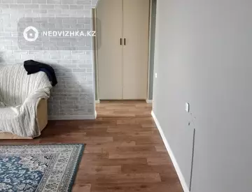 3-комнатная квартира, этаж 4 из 4, 54 м²
