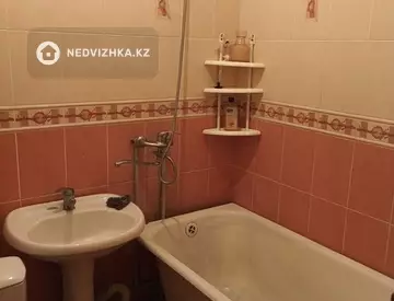 1-комнатная квартира, этаж 2 из 8, 39 м²