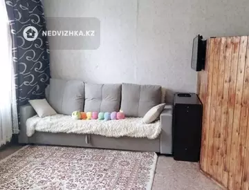 2-комнатная квартира, этаж 1 из 2, 37 м²