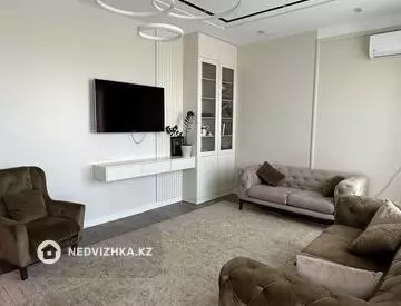 3-комнатная квартира, этаж 2 из 8, 122 м²