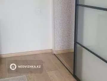 2-комнатная квартира, этаж 4 из 5, 52 м²
