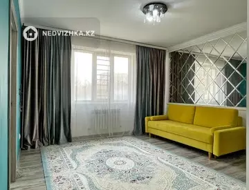 2-комнатная квартира, этаж 4 из 10, 40 м²