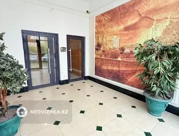 4-комнатная квартира, этаж 12 из 13, 125 м²