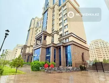 4-комнатная квартира, этаж 12 из 13, 125 м²