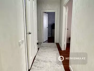 3-комнатная квартира, этаж 8 из 10, 87 м²