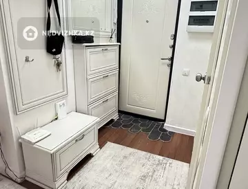 3-комнатная квартира, этаж 8 из 10, 87 м²