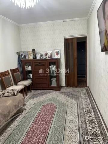 2-комнатная квартира, этаж 3 из 5, 43 м²