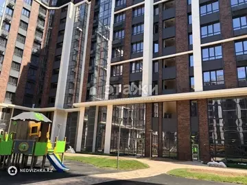 3-комнатная квартира, этаж 5 из 10, 84 м²