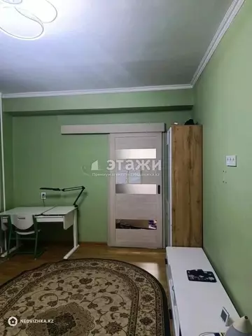 2-комнатная квартира, этаж 2 из 4, 50 м²
