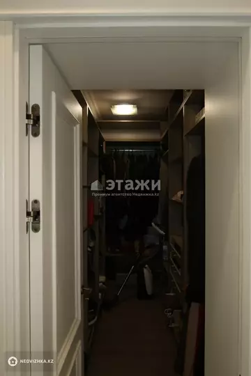 153 м², 4-комнатная квартира, этаж 4 из 5, 153 м², посуточно, изображение - 12
