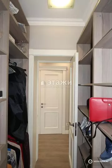 153 м², 4-комнатная квартира, этаж 4 из 5, 153 м², посуточно, изображение - 23