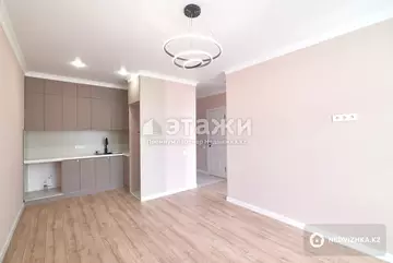 2-комнатная квартира, этаж 9 из 9, 38 м²