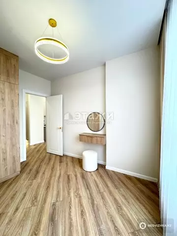 2-комнатная квартира, этаж 6 из 18, 42 м²