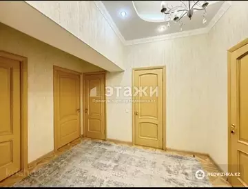 4-комнатная квартира, этаж 6 из 9, 121 м²