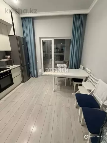 2-комнатная квартира, этаж 3 из 10, 66 м²