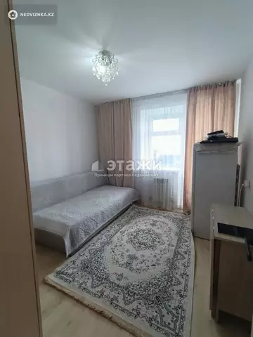 2-комнатная квартира, этаж 4 из 9, 36 м²