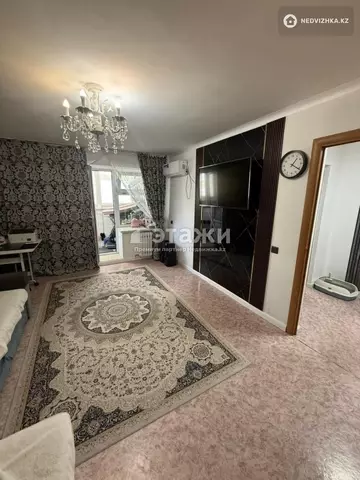 1-комнатная квартира, этаж 4 из 5, 37 м²