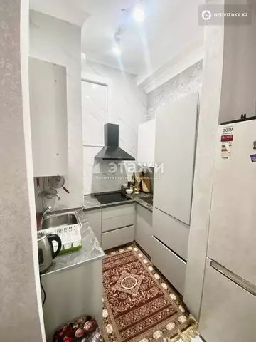 2-комнатная квартира, этаж 3 из 9, 65 м²
