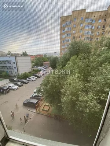 1-комнатная квартира, этаж 4 из 10, 31 м²